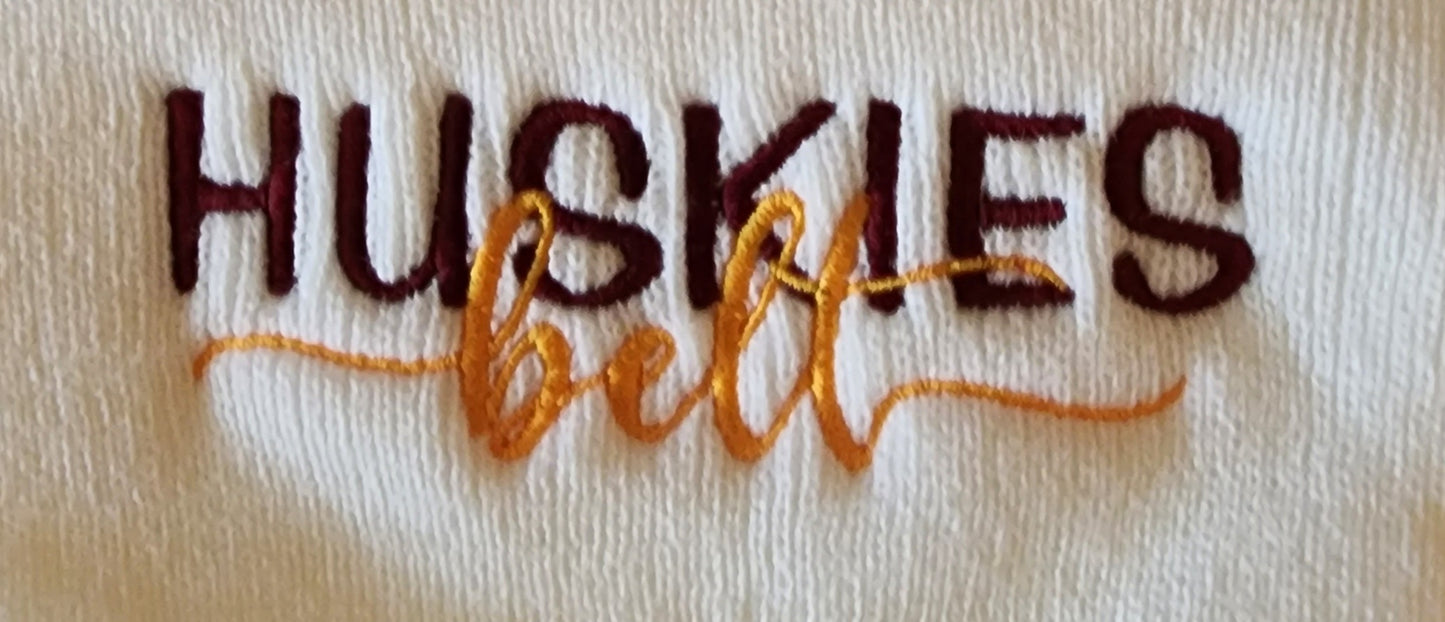 Belt Huskies white beanie