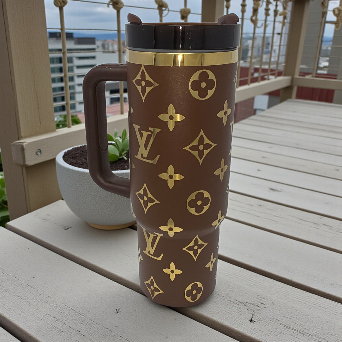 30 or 40 oz Designer Look Brown and Gold Tumbler